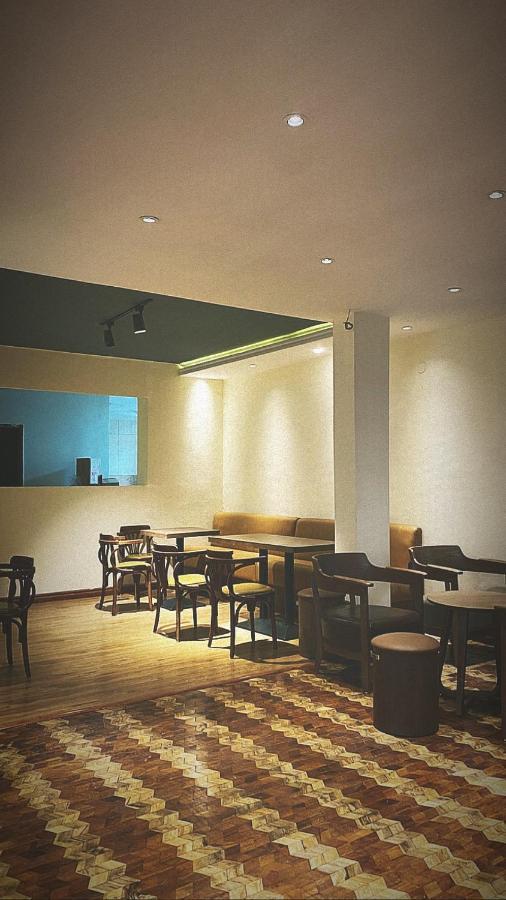 Bed and Breakfast Social House Addis Abeba Esterno foto