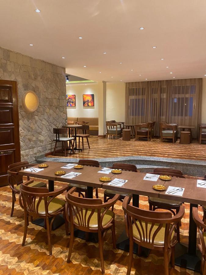 Bed and Breakfast Social House Addis Abeba Esterno foto