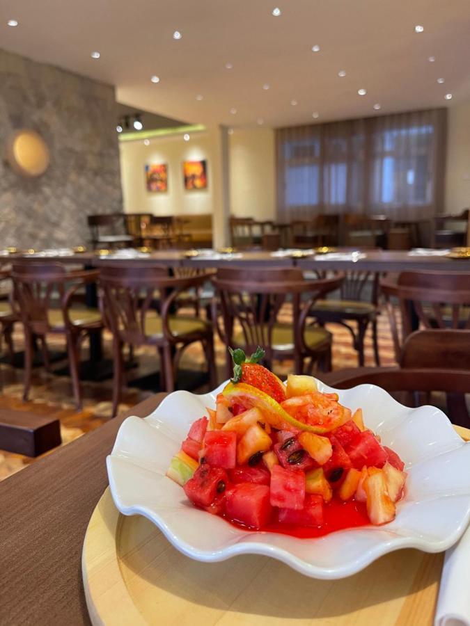 Bed and Breakfast Social House Addis Abeba Esterno foto