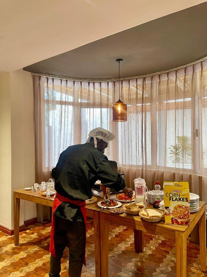 Bed and Breakfast Social House Addis Abeba Esterno foto