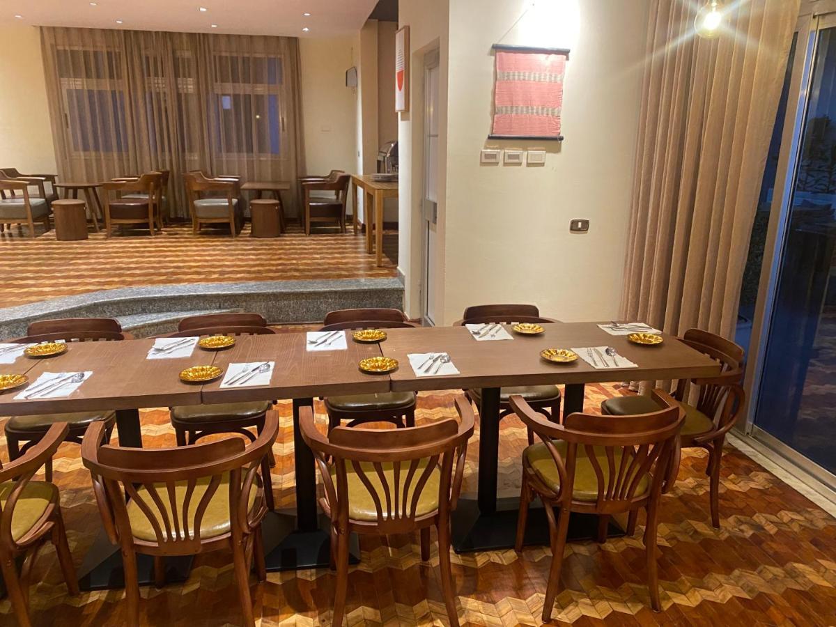 Bed and Breakfast Social House Addis Abeba Esterno foto
