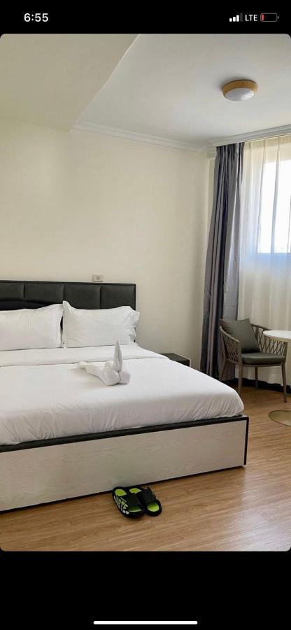 Bed and Breakfast Social House Addis Abeba Esterno foto