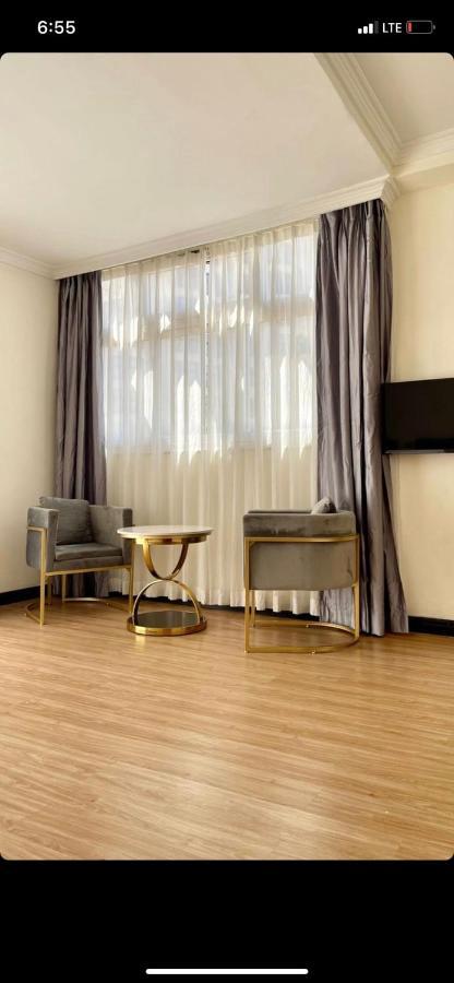 Bed and Breakfast Social House Addis Abeba Esterno foto