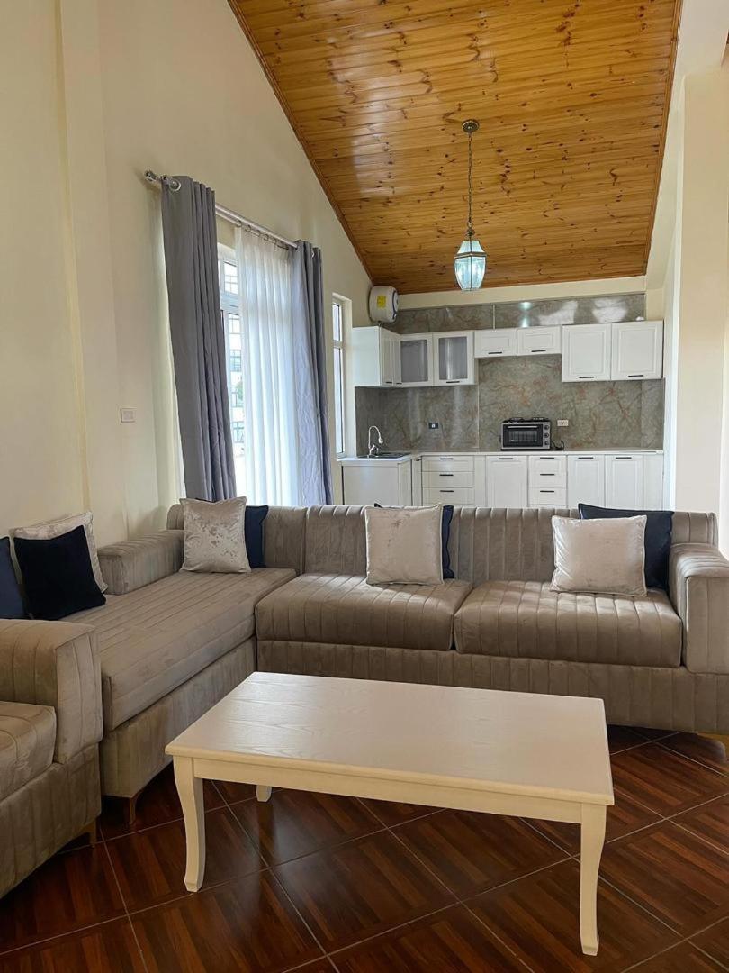 Bed and Breakfast Social House Addis Abeba Esterno foto