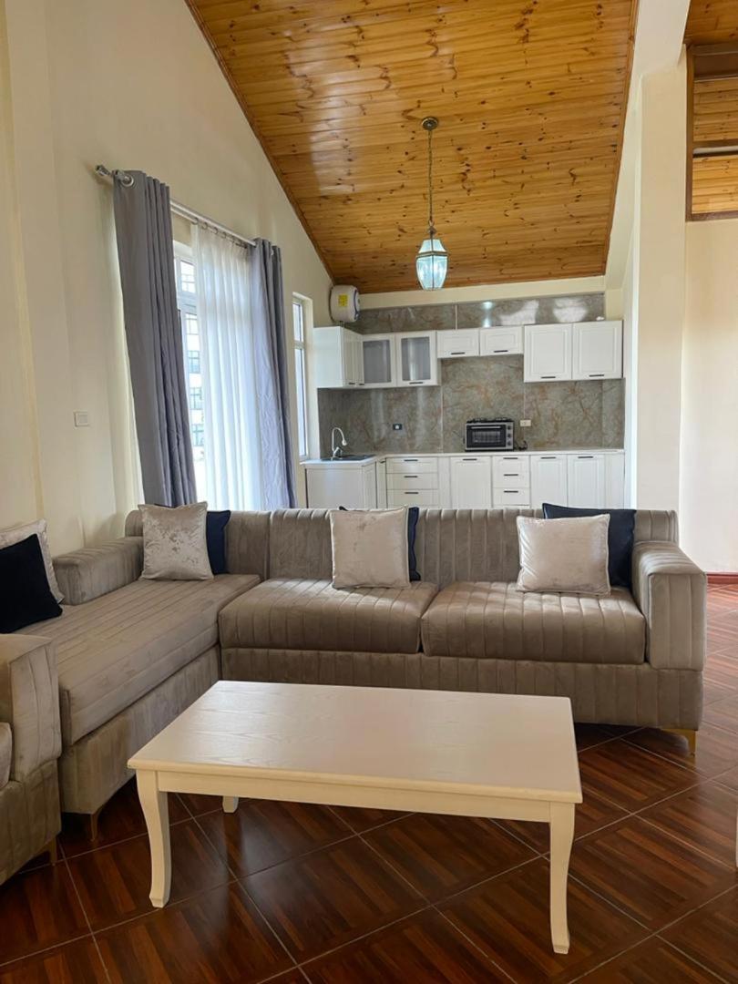 Bed and Breakfast Social House Addis Abeba Esterno foto