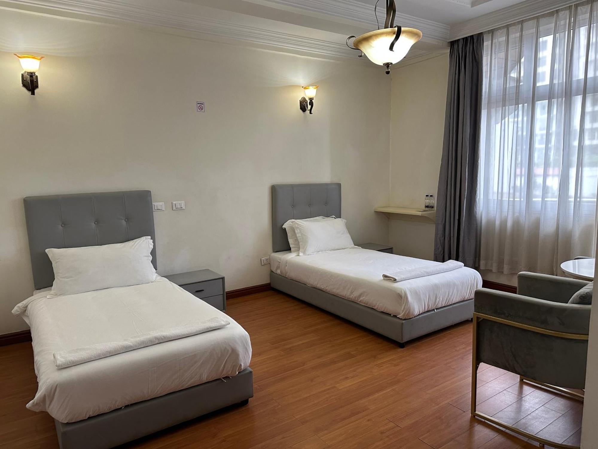 Bed and Breakfast Social House Addis Abeba Esterno foto